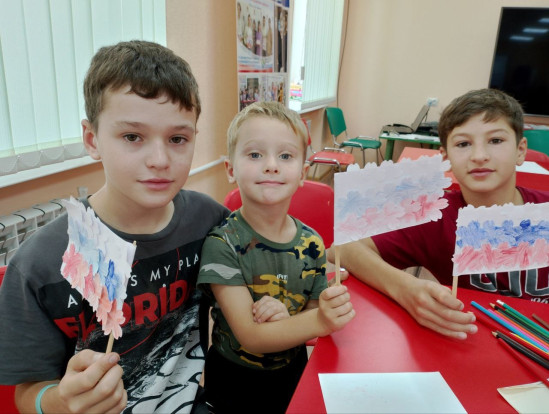Мастер – класс ко Дню государственного флага России Мастер – класс ко Дню государственного флага России 6